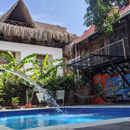 La Natura Hostel & Pool パロミノ エクステリア 写真